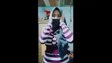 Bokep Jilbab Buka-bukaan Colmek Becek Ganas Lumer