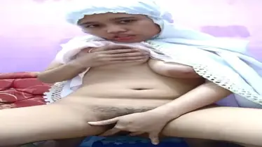 Dewi Jakarta Alumni SMK Ngerjain Diri Pakai Mainan Hot